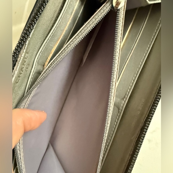 Chanel Camellia Zipper Wallet Bag Black - Picture 10 of 15